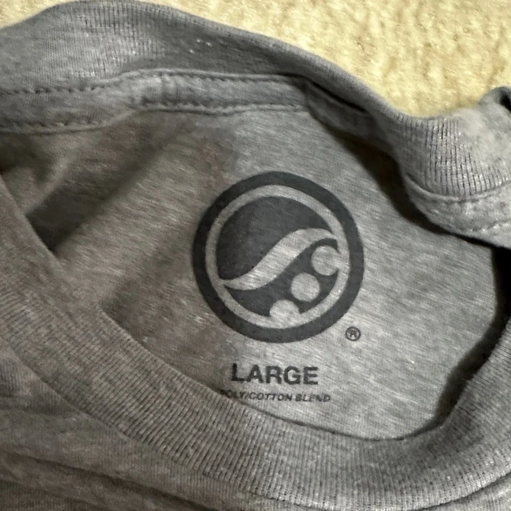 Shoyoroll brand Limited eddition Rebels Squard Gray Graphic T-Shirt - Picture 3 of 4